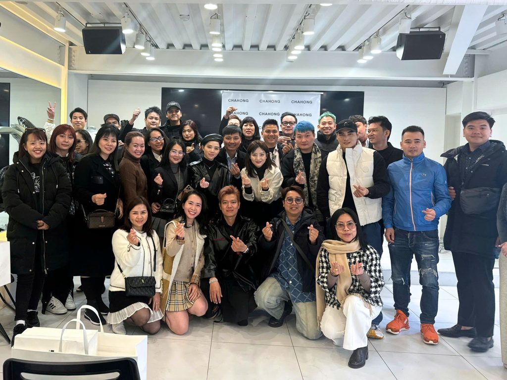 BAY CÙNG XU HƯỚNG 2025 481203679 1167760941474815 3343889168702596370 n